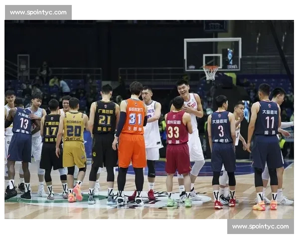 CBA联赛新赛季开幕：明星球员集结，焦点对决引爆全国篮球热潮